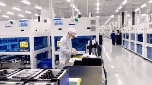 正泰新能源数字化车间产能强劲复苏，互联网数据服务赋能制造新高度